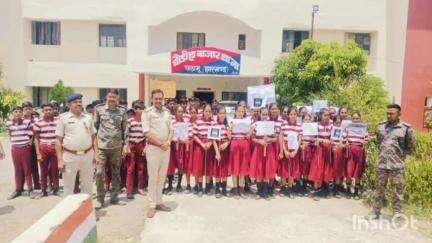 नौडीहा बाज़ार: नौडीहा बाजार थाने में साइबर अपराध, सड़क सुरक्षा, डायन बिसाही, नशा मुक्ति और पोक्सो पर जागरूकता कार्यक्रम