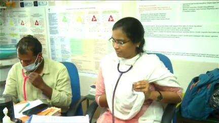 சேலம்: ஊதிய உயர்வு உள்ளிட்ட 4 அம்ச கோரிக்கைகளை வலியுறுத்தி, கோரிக்கை அட்டை அணிந்து அரசு மருத்துவமனையில் மருத்துவர்கள் போராட்டம்