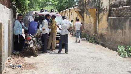 कैलारस: पुराने रेलवे स्टेशन के सामने MS रोड पर डंपर की टक्कर से मानसिक विक्षिप्त वृद्ध की हुई मौत, पुलिस ने मर्ग किया कायम
