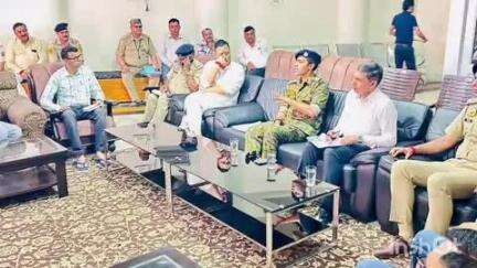 डेरा गोपीपुर: एसपी देहरा मयंक चौधरी ने माता बगलामुखी मंदिर और ज्वालामुखी मंदिर की सुरक्षा को ध्यान में रखते हुए किया निरीक्षण