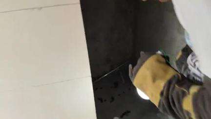 पाली : 7 फीट लंबा खतरनाक सांप 🐍 घुसा बाथरूम में 📱 7 0 7 3 2 7 4 0 1 1   🐍 सांप पकड़ने वाले महावीर जैन पाली राजस्थान