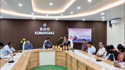 কুমারগঞ্জ: কুমারগঞ্জে মাধ্যমিক ও উচ্চ মাধ্যমিক পরীক্ষায়  কৃতীদের সংবর্ধনা জানালো ব্লক প্রশাসন
