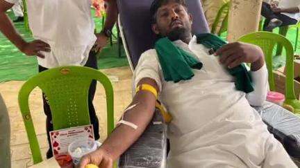 बुढ़ाना: बुढाना तहसील क्षेत्र के कस्बा सिसौली में चौ० स्व० बाबा महेंद्र सिंह टिकैत की 14वीं पुण्यतिथि पर रक्तदान कर मनाई गई