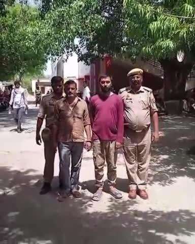 कालपी: कालपी कोतवाली पुलिस ने कस्बे से पकड़े गए दो लोकेशन माफियाओं के खिलाफ दर्ज किया मुकदमा