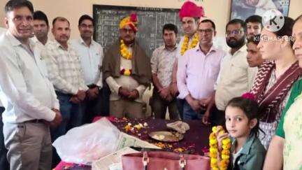 सीकर: विभागीय पदोन्नति मिलने पर शर्मा और कटारिया का राजकीय उच्च माध्यमिक विद्यालय में किया गया स्वागत