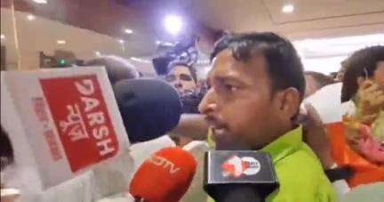 पटना ग्रामीण: पटना के सिटी सेंटर मॉल में कांग्रेस कार्यकर्ताओं ने किया हंगामा, राहुल गांधी के साथ फिल्म नहीं देखने को मिली