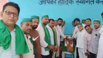 मुरादाबाद: थाना सिविल लाइंस इलाके के अंबेडकर पार्क में बाबा टिकैत की 14वीं पुण्य तिथि मनाई गई