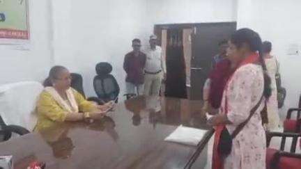 बलरामपुर: छत्तीसगढ़ राज्य महिला आयोग की अध्यक्ष किरणमई नायक बलरामपुर पहुंचीं, छह प्रकरण की की सुनवाई