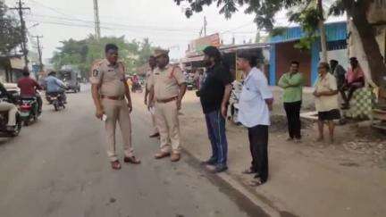 రాయవరం రోడ్డు ప్రమాదంలో బాలిక మృతి, వివరాలు వెల్లడించిన మండపేట రూరల్ సీఐ దొరరాజు