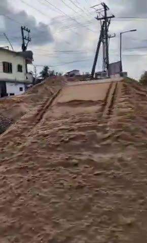 అమలాపురం వంతెన నిర్మాణం, ప్రయాణికులకు ట్రాఫిక్ కష్టాలు