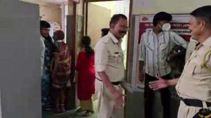 बैतूल नगर: घाना चिखली निवासी युवक के लिए न्यायालय ने जेल वारंट जारी किया, पुलिस ने मेडिकल कराया और उसे जेल भेज दिया