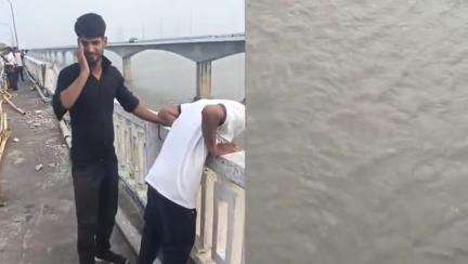তেজপুৰ: তেজপুৰৰ পুৰণা কলিয়াভোমোৰা সেঁতুৰ ৰেলিং ভাঙি ব্ৰহ্মপুত্ৰৰ পানীত পঢ়িল এখন প্ৰকাণ্ড ট্ৰেইলাৰ ট্ৰাক