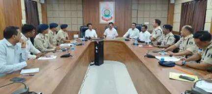 सूरजपुर: सूरजपुर में पुलिस के विवेचना अधिकारियों को नए कानूनों का दिया गया प्रशिक्षण, 60 व 90 दिवस की समयसीमा का पालन