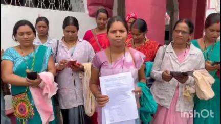दुर्ग: बिहान योजना में काम करने वाली सक्रिय महिलाओं को 4 महीने से नहीं मिला वेतन, परेशान महिलाएं पहुंचीं कलेक्ट्रेट #jansamasya