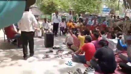 नारनौल: महेंद्रगढ़ जिले में सफाई कर्मचारियों की हड़ताल से शहरों में सफाई व्यवस्था चरमरा गई
