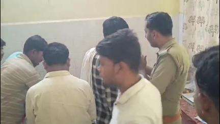 बबेरू: अतर्रा रोड हनुमान मंदिर के पास बाइक सवार को ट्रैक्टर ने मारी टक्कर, बाइक में सवार 4 लोग घायल, 2 लोग जिला अस्पताल रेफर