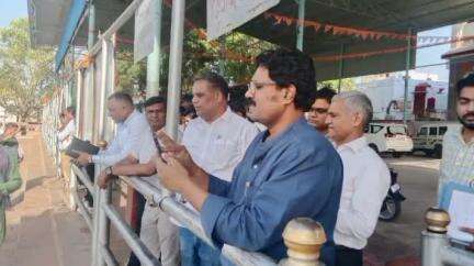 कोलायत: कोलायत क्षेत्र के दौरे पर रहे संभागीय आयुक्त डॉ. रवि कुमार, विभिन्न कार्यालयों का किया निरीक्षण