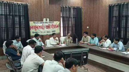 डीग: जिला कलक्टर ने पंचायत समिति सभागार डीग में की जिला स्तरीय जनसुनवाई, कुल 47 परिवाद हुए प्राप्त