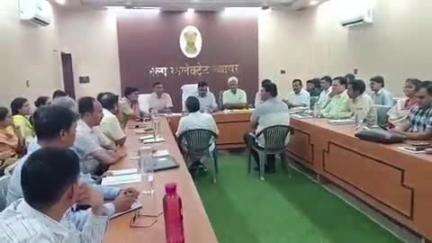 ब्यावर: जिला स्तरीय जनसुनवाई में ग्राम बाड़ी के ग्रामीणों ने गैर खातेदारी से खातेदारी में रूपांतर से संबंधित प्रकरण रखे