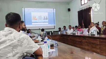 जिला पंचायत सारंगढ़ के सभा कक्ष में रजिस्ट्री में 10 क्रांतियों को लेकर कार्यशाला का आयोजन किया गया