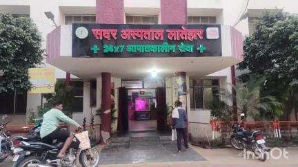 लातेहार: लातेहार रेलवे क्रॉसिंग के पास बाइक और ट्रक की टक्कर में बाइक चालक की मौत, घटनास्थल पर ही हो गई