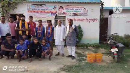 निज़ामाबाद: निजामाबाद में एक खेल अकादमी के प्रांगण में राष्ट्रीय पहलवान अमरजीत यादव द्वारा सम्मान समारोह का आयोजन किया गया
