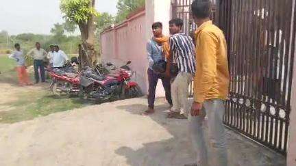 सीतापुर: जाफरपुर गांव में शराब के साथ व्यक्ति को पिलाया गया जहरीला पदार्थ, हालत बिगड़ने पर हुई मौत