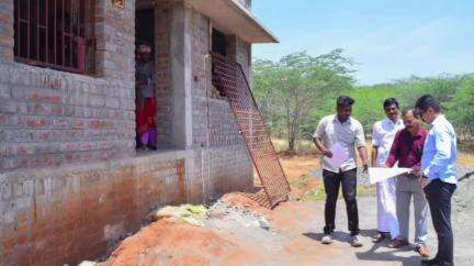 கடலாடி: சாயல்குடியில் உங்களை தேடி உங்கள் ஊரில் திட்டத்தில் ஆட்சியர் ஆய்வு