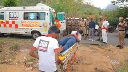உடுமலைபேட்டை: திருமூர்த்தி மலை அணை பகுதியில் பேரிடர் மீட்பு குறித்த மாதிரி ஒத்திகை பயிற்சி இன்று நடைபெற்றது
