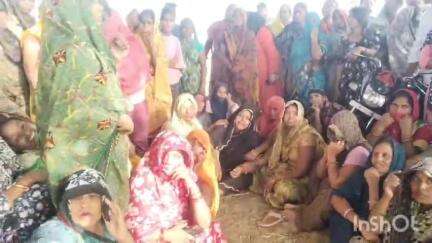 भोगांव: बेवर क्षेत्र में संदिग्ध परिस्थिति में छात्रा का शव फांसी के फंदे पर लटका मिला, परिजनों ने हत्या का लगाया आरोप
