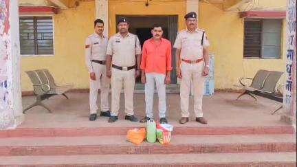अकलतरा: अकलतरा पुलिस ने 17 लीटर महुआ शराब के साथ आरोपी को गिरफ्तार किया, भेजा न्यायिक रिमांड पर