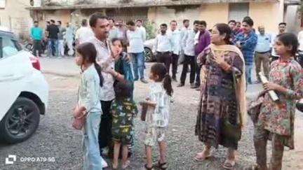 बांधवगढ़: कलेक्ट्रेट परिसर से कार की डिक्की से 7 लाख 70 हजार और 10 लाख के जेवरात चोरी, अज्ञात व्यक्ति ने की वारदात