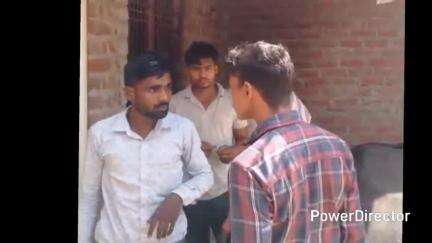 पटियाली: ग्राम श्री नगला में राशन कोटा डीलर के दबंग बेटे ने कार्ड धारक को दी गंदी गालियां, वीडियो हुआ वायरल