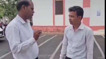 छिंदवाड़ा नगर: छिंदवाड़ा में बिना जांच के FIR दर्ज करने पर 10 पुलिस अधिकारियों को नोटिस, साली ने छेड़छाड़ की शिकायत दर्ज कराई, आरोपी ने जताई आपत्ति