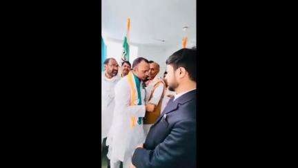 मंझनपुर: विवादित पोस्टर को लेकर कांग्रेस ने भायुमो जिलाध्यक्ष पर कार्रवाई की मांग की, मंझनपुर में एसपी को सौंपा ज्ञापन