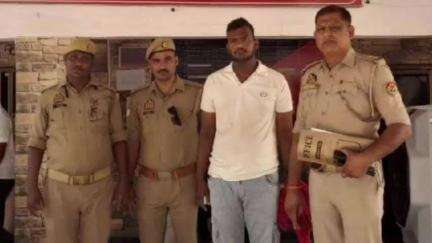 बदलापुर: बटाउबीर चौराहे के पास नकली अमेरिकन डालर तैयार कर जालसाजी करने वाला एक अभियुक्त गिरफ्तार