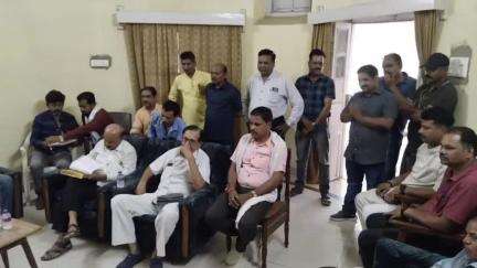 मंडला: पत्रकार सुरक्षा कानून की मांग को लेकर बालाघाट से निकले पत्रकारों का मंडला में स्वागत, जिले के पत्रकारों ने किया स्वागत