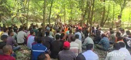 विकासनगर: अवैध रूप से जंगलों में रह रहे लोगों को हटाने की मांग की गई