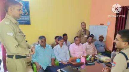 सल्ट: थानाध्यक्ष सल्ट ने ग्राम प्रहरियों की बैठक में सतर्क रहने और संदिग्धों पर नजर रखने के दिए निर्देश
