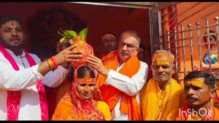 चौपारण: ग्राम बुढ़िया डाबर में बाबा कलश यात्रा का 9 दिवसीय आयोजन शुरू, विधायक मनोज यादव हुए शामिल