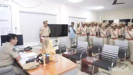 జిల్లాకు శిక్షణ నిమిత్తం వచ్చిన ప్రొబేషనరీ ఎస్ఐలకు దిశా నిర్దేశం చేసిన జిల్లా ఎస్పీ ఎస్ వి.మాధవరెడ్డి