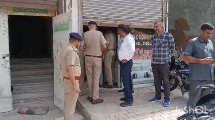 भिवानी: सीएम फ्लाइंग और भिवानी पुलिस ने देह व्यापार चल रहे होटलों पर की छापेमारी, 17 युवक-युवतियों को पकड़ा