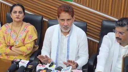 सिरसा: हिसारिया बाजार में राज्यसभा सांसद ने मध्यप्रदेश के मंत्री के बयान पर किया पलटवार, कहा- कोई भी सेना का अपमान नहीं कर सकता