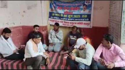 लिधौरा: जल गंगा संवर्धन अभियान के तहत समिति ने ऐतिहासिक किले बावरी मंदिर की सफाई अभियान चलाया
