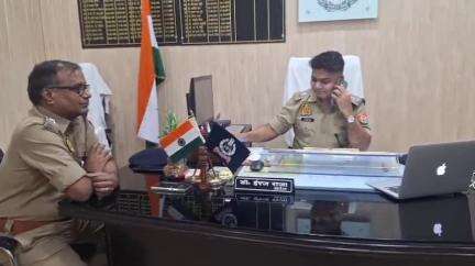 गाज़ीपुर: एसपी गाजीपुर ने सोशल मीडिया पर फर्जी आईडी की जानकारी दी, पीड़ित ने बताया, एसपी ने कहा- फेक आईडी से लोगों को किया जागरूक