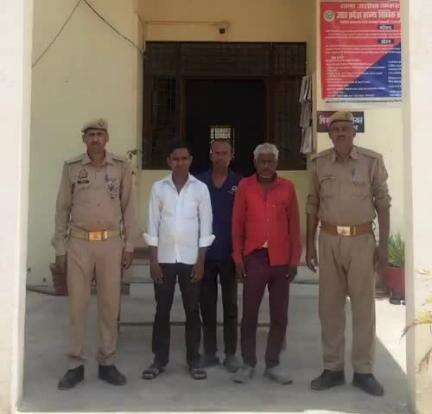 पुरवा: असोहा थाना पुलिस ने 3 वारंटी अभियुक्तों को किया गिरफ्तार