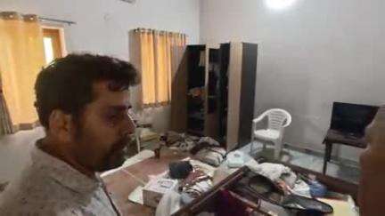 पीलीभीत: वसुंधरा कॉलोनी में जिला पंचायत के कर्मचारियों के घर में हुई चोरी की वारदात, पुलिस मामले की जांच में जुटी