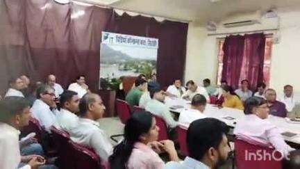 सिरोही: आत्मा सभागार में जिला स्तरीय जनसुनवाई 'अटल जनसेवा शिविर' का आयोजन, जिला कलेक्टर ने की जनसुनवाई