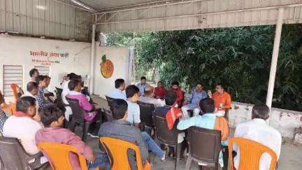 डुमरा: डुमरा ग्रामीण पूर्वी मंडल में भाजपा विधायक ने बैठक की अध्यक्षता की