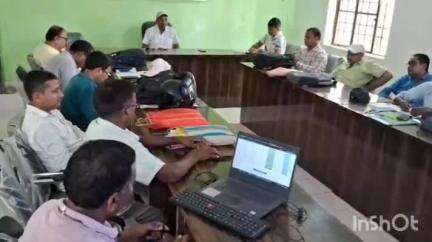 विद्यापति नगर: हसनपुर मनरेगा कार्यालय में खेल मैदान निर्माण को लेकर बैठक हुई, समय सीमा में कार्य पूरा करने का निर्देश दिया गया